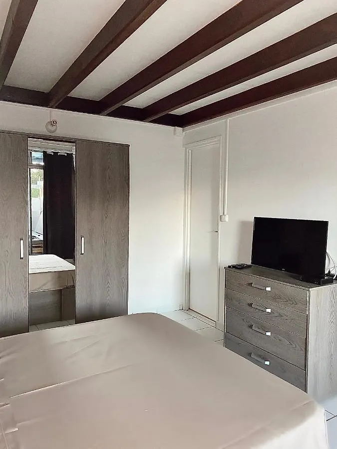Appartement Duplex Lagon Bleu Ac Piscine Bas Du Fort Le Gosier  0*, Le Gosier (Grande-Terre) Guadeloupe